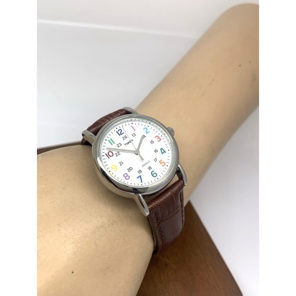 Timex Women's Watch T2N837 Indiglo Quartz White Dial Brown Leather Strap 31mm - Picture 5 of 14